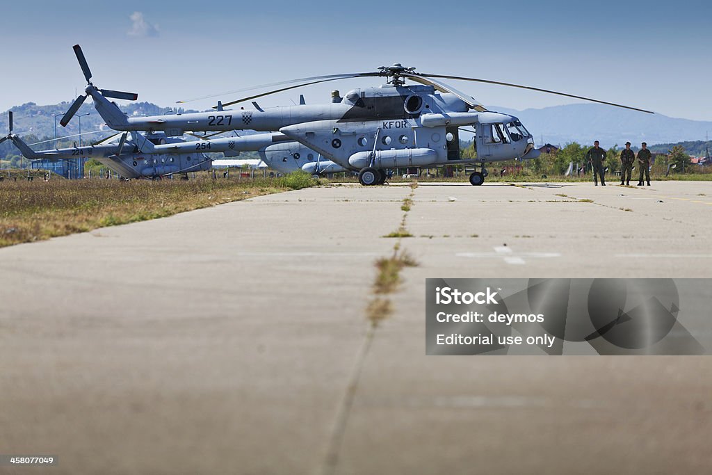 크로아티아 군용동물에는 왜고너의 Mi - 171Sh 헬리콥터 동안 자그레브 Airshow - 로열티 프리 Airshow 스톡 사진