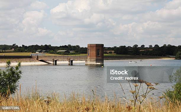 Pitsford Zbiornik Dam I Tower - zdjęcia stockowe i więcej obrazów Bez ludzi - Bez ludzi, Fotografika, Horyzontalny
