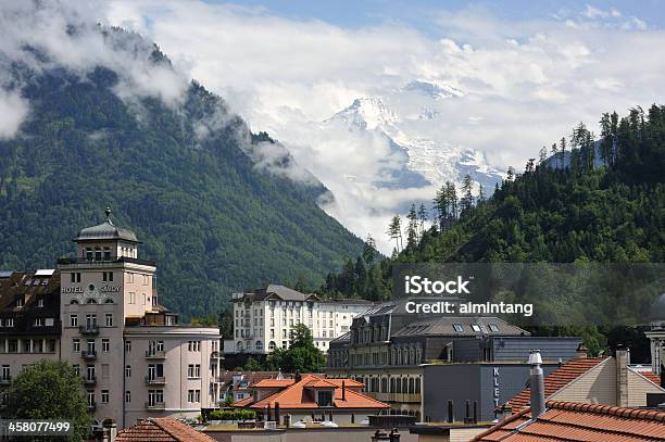 Interlaken - zdjęcia stockowe i więcej obrazów Alpy - Alpy, Architektura, Berneński Oberland