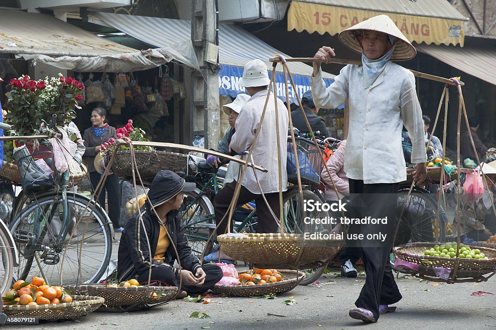 Straßenmarkt in Hanoi - Lizenzfrei Anzahl von Menschen Stock-Foto