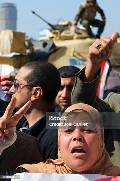 Photo libre de droit de Promoubarak Manifestants Au Caire En Égypte banque d'images et plus d'images libres de droit de Manifestation - Manifestation, Adulte, Anti-gouvernement