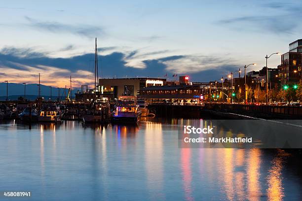 Seattle Marina Anthonys Restaurant In Der Nähe Von Pier 66 Stockfoto und mehr Bilder von Abenddämmerung