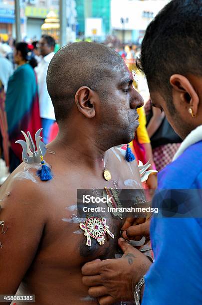 추모 힌두교식 준비 Thaipusam 패스티발 싱가포르 Thaipusam에 대한 스톡 사진 및 기타 이미지 - Thaipusam, 금속, 남자