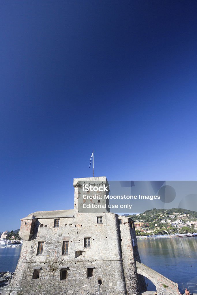 Rapallo château sur la Riviera di Levante, Italie - Photo de Angle de prise de vue libre de droits