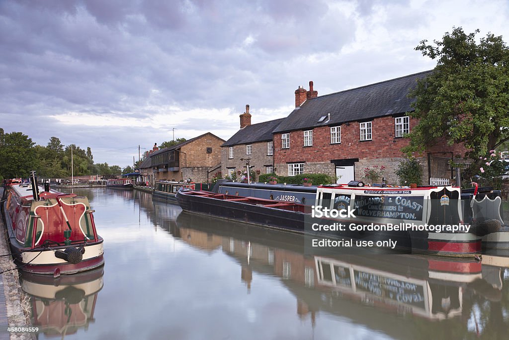 Stoke Bruerne Grand Union Canal - Foto de stock de Northamptonshire royalty-free