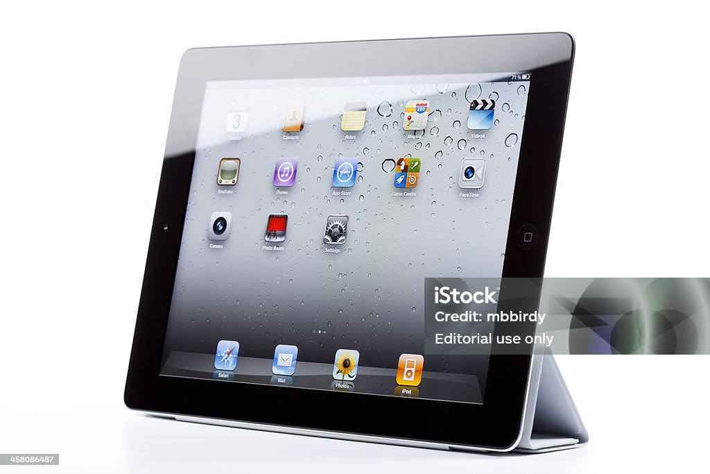 Apple iPad2, isolato, con Smart cover - Foto stock royalty-free di .com