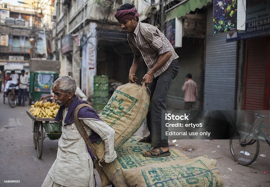 インド labourers キャリーサックス - 2人のロイヤリティフリーストックフォト