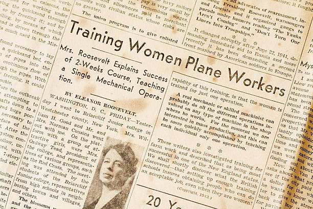 обучение женщины в плоскости работников-элеонора рузвельт второй мировой войны - discolored стоковые фото и изображения