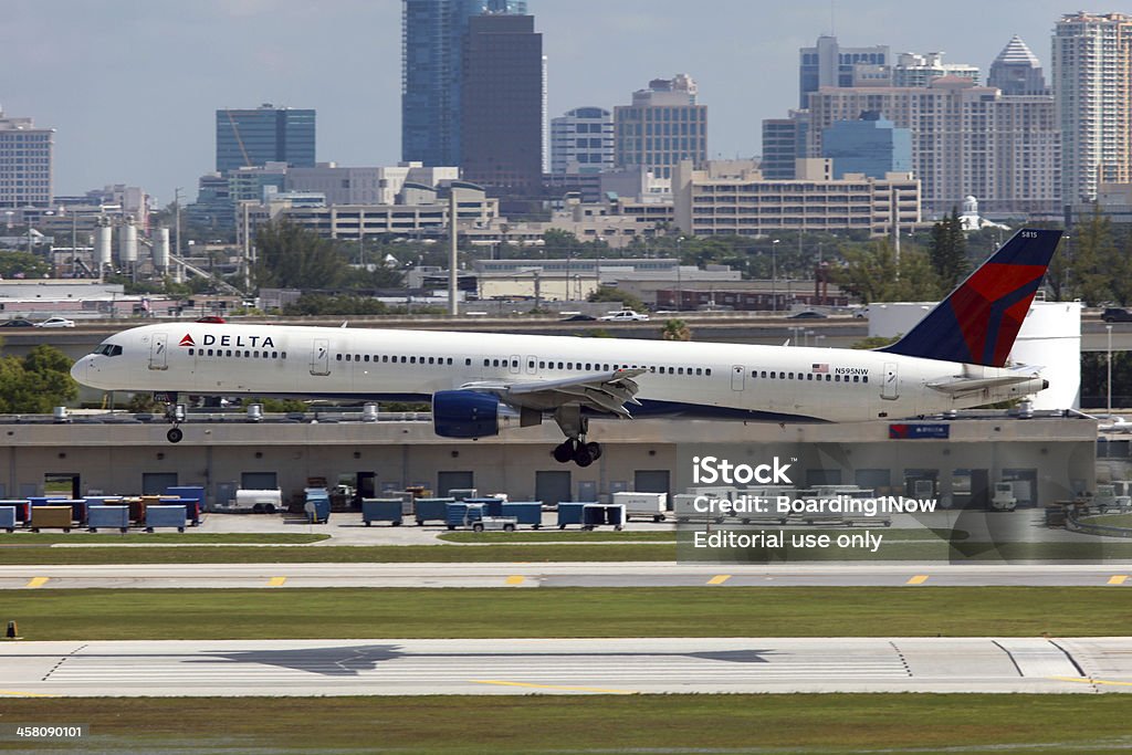 Delta Air Lines Boeing 757 - Zbiór zdjęć royalty-free (Fort Lauderdale)