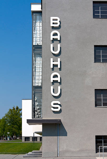 bauhaus dessau (alemanha - baudenkmal imagens e fotografias de stock