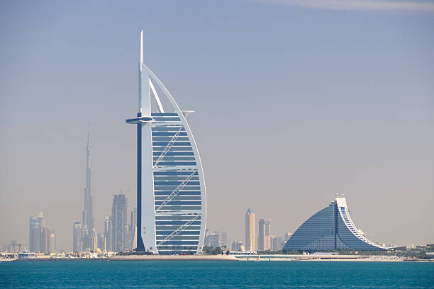 burj al arab, o jumeirah beach hotel - jumeirah beach hotel - fotografias e filmes do acervo