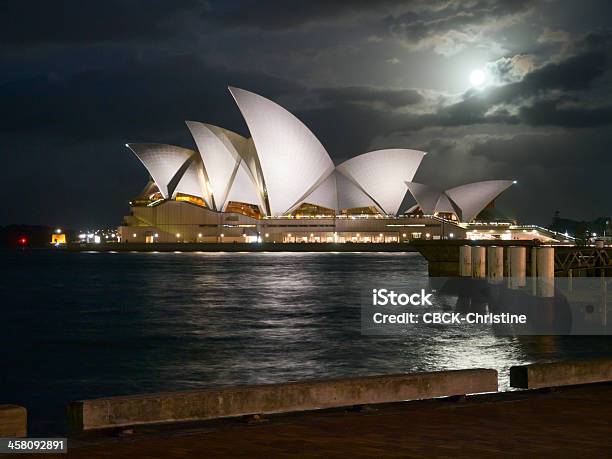 Światło Księżyca I Opera House - zdjęcia stockowe i więcej obrazów Architektura - Architektura, Australia, Bez ludzi