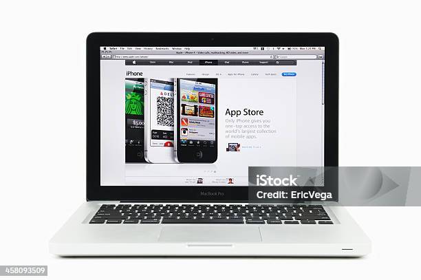 Apple App Store Dostępna Na Macbook Pro - zdjęcia stockowe i więcej obrazów Aplikacja mobilna - Aplikacja mobilna, Apple Computers, Białe tło