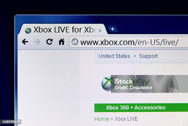 Photo libre de droit de Une Partie Du Site Web Xboxcom Navigateur À Écran Led banque d'images et plus d'images libres de droit de Adresse internet