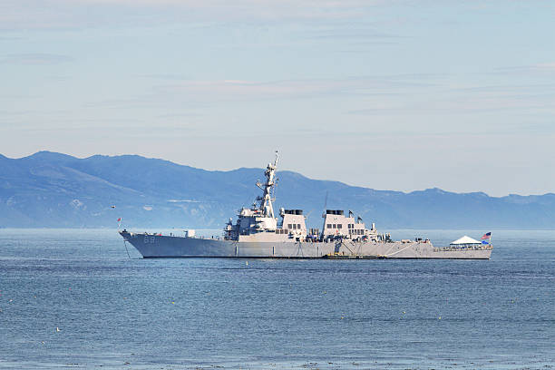 uss milius (ddg69) a ancorar - mission santa barbara imagens e fotografias de stock