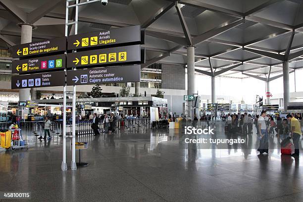 Interior Do Aeroporto - Fotografias de stock e mais imagens de Aeroporto - Aeroporto, Arquitetura, Destino de Viagem