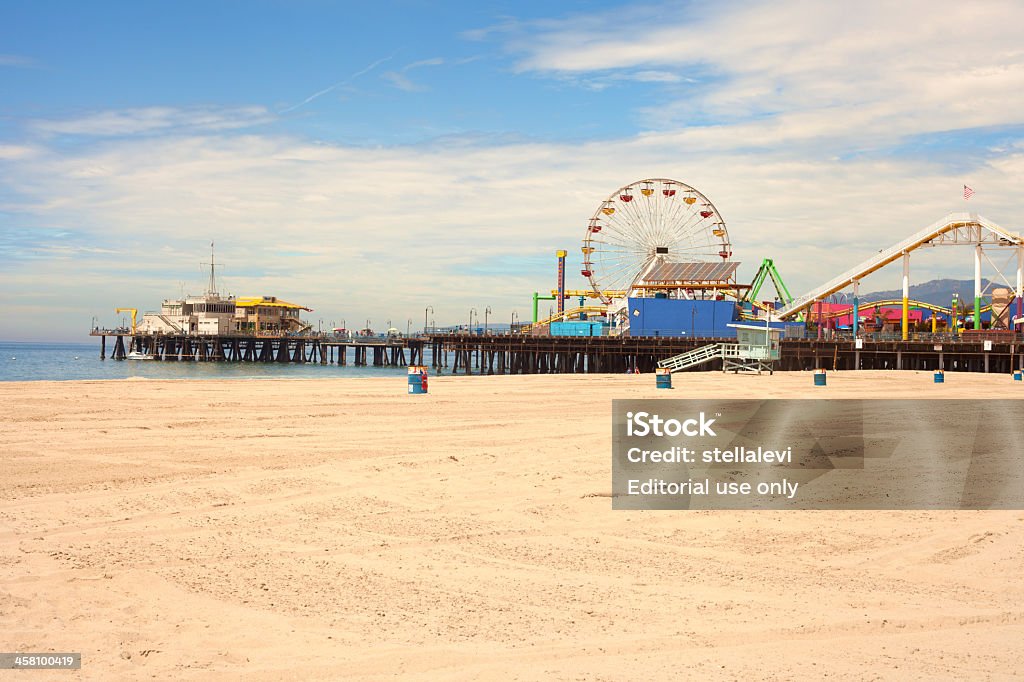Playa y muelle de Santa Monica - Foto de stock de Aire libre libre de derechos