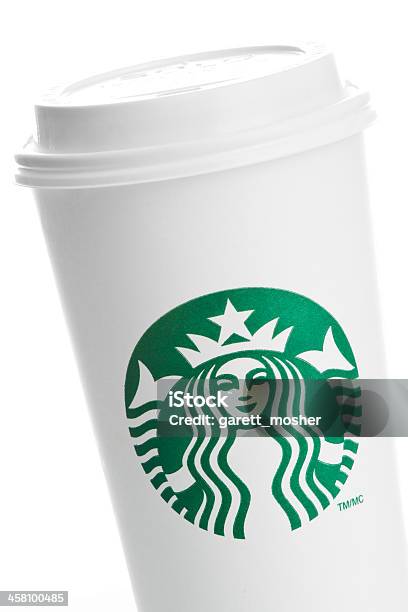 ベンティのクローズアップの Starbucks スターバックスコーヒーをテイクアウトホワイト - エディトリアルのストックフォトや画像を多数ご用意 - エディトリアル, カットアウト, カップ