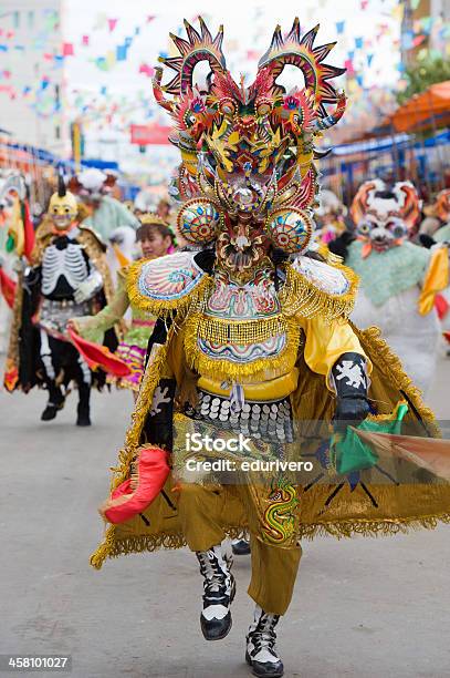 Devil Bailarín En Oruro Carnival En Bolivia Foto de stock y más banco de imágenes de América del Sur - América del Sur, Arte cultura y espectáculos, Bailar