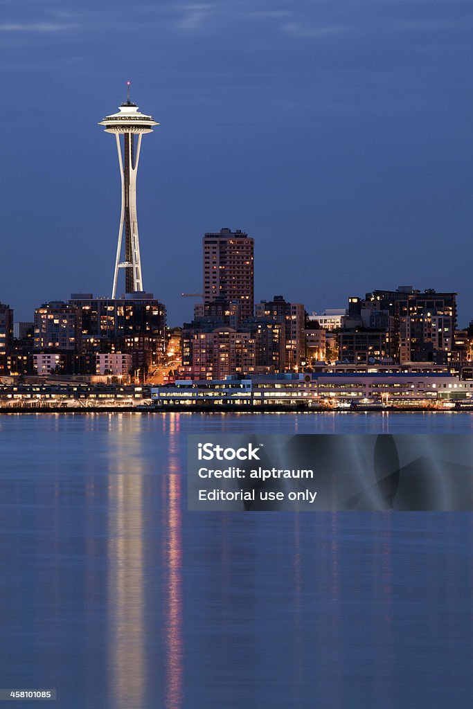 Agulha do espaço de Seattle - Royalty-free Noite Foto de stock