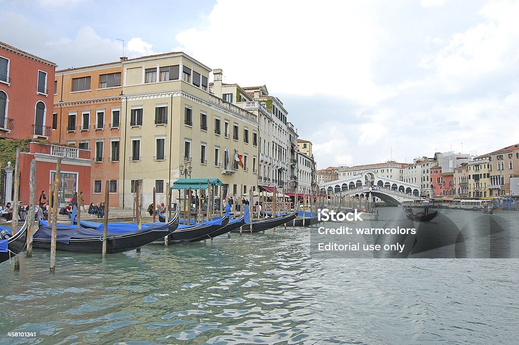 E gondola sul canal Grande a Venezia, Italia - Foto stock royalty-free di Canal Grande - Venezia