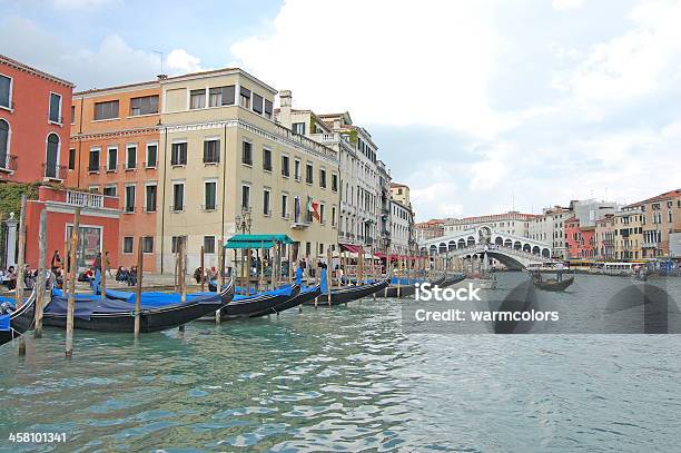 Grand Canal I Gondola W Wenecja Włochy - zdjęcia stockowe i więcej obrazów Bez ludzi - Bez ludzi, Canal Grande - Wenecja, Europa - Lokalizacja geograficzna