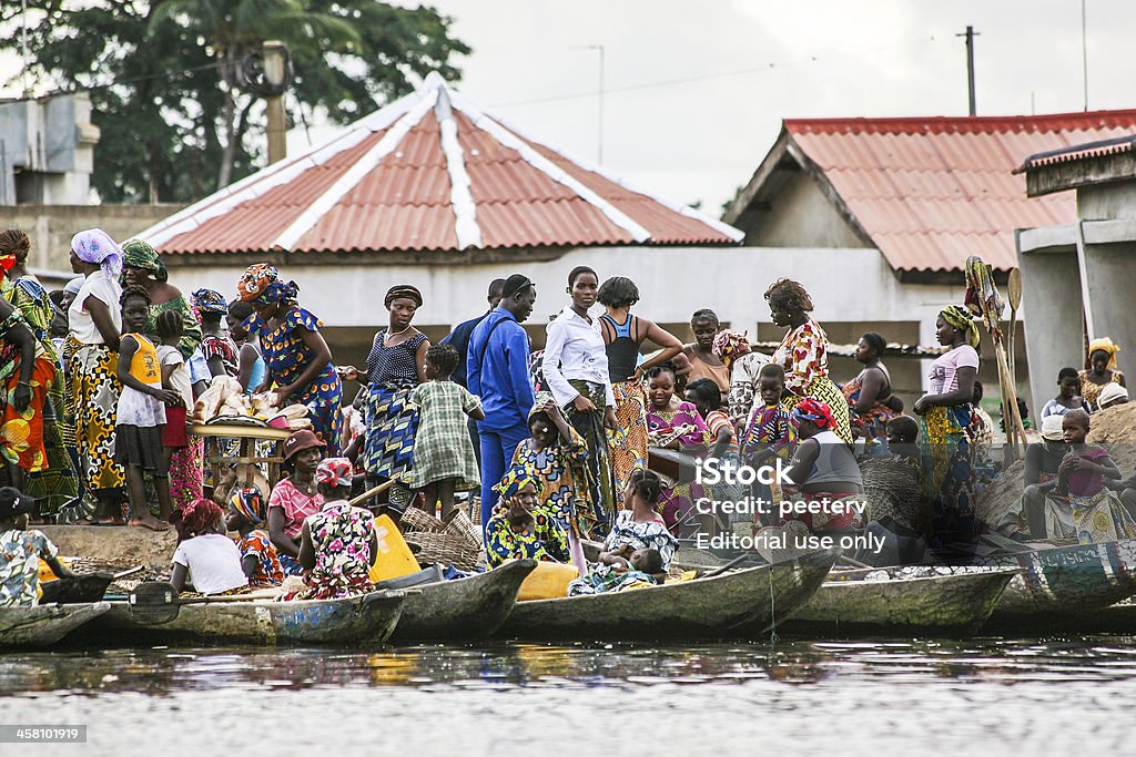 Африканский рынок сцены - Стоковые фото Аборигенная культура роялти-фри