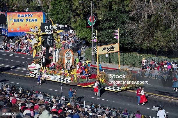 Photo libre de droit de La Tournament Of Roses Parade 2012 banque d'images et plus d'images libres de droit de Activité de loisirs - Activité de loisirs, Adulte, Arbre