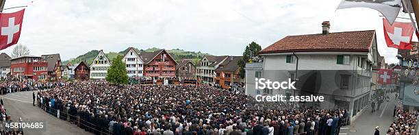 사람들이 아펜첼 동안 Landsgemeinde Switzerland 근로자의 날에 대한 스톡 사진 및 기타 이미지 - 근로자의 날, 역사, 관광