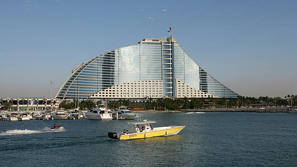 jumeirah beach hotel - jumeirah beach hotel obrazy zdjęcia i obrazy z banku zdjęć