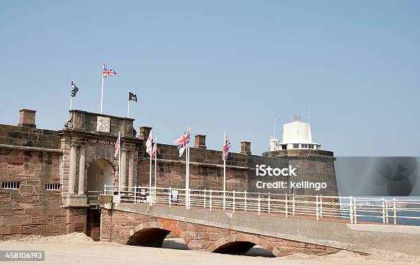 Forte Poleiro Rock - Fotografias de stock e mais imagens de Ao Ar Livre - Ao Ar Livre, Birkenhead, Cheshire