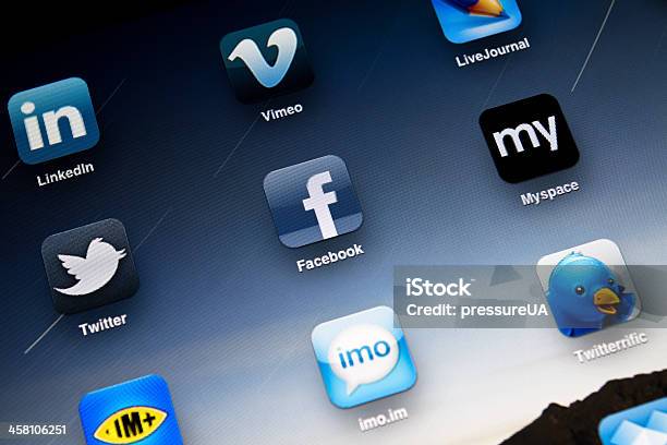 Social Media Apps On Apple Ipad2 Stock Photo - Download Image Now - Apple Computers, Big Tech, Brand Name