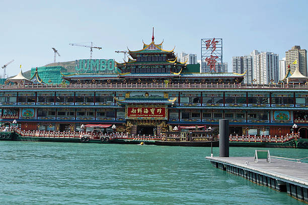 o restaurante jumbo, em hong kong, china - floating restaurant - fotografias e filmes do acervo