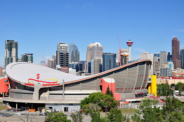 scotiabank saddledome - scotiabank saddledome fotografías e imágenes de stock