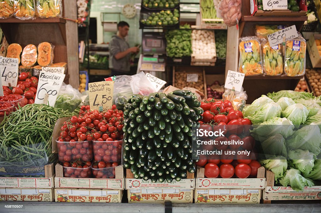 Włoski warzyw - Zbiór zdjęć royalty-free (Biznes)