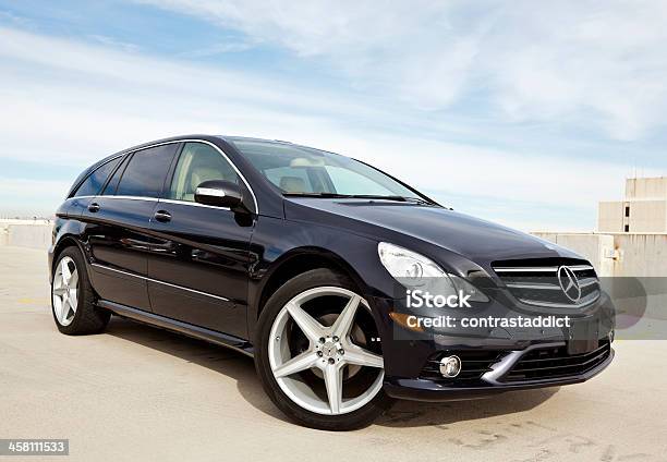 Mercedes Benz R350 — стоковые фотографии и другие картинки Chrysler - Chrysler, Dodge - Vehicle Brand Name, Mercedes-Benz
