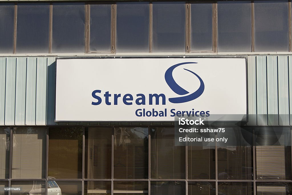 Corriente de señal de servicios globales - Foto de stock de Agente de servicio al cliente libre de derechos