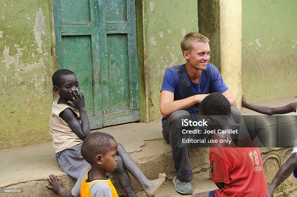 Viajeros en África - Foto de stock de Voluntario libre de derechos