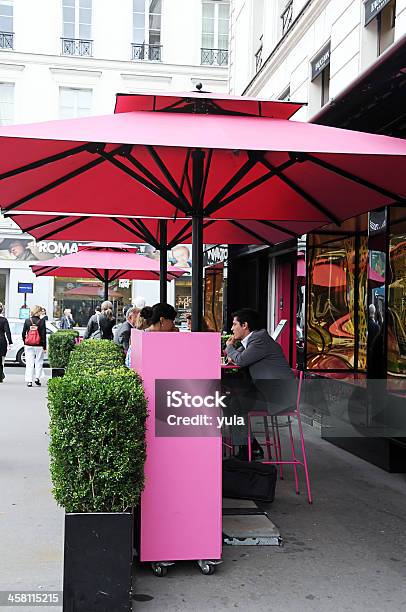 Caféparis França - Fotografias de stock e mais imagens de Almoço - Almoço, Ao Ar Livre, Arquitetura