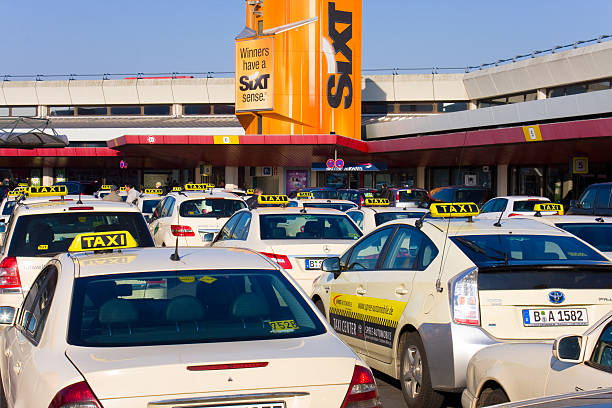 cabstand txl - taxi germany car public transportation stock-fotos und bilder