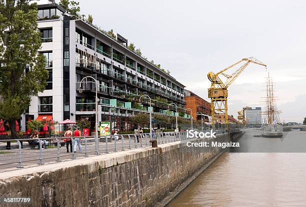 Foto de Riverwalk Em Puerto Madero e mais fotos de stock de Argentina - Argentina, Bar, Barco a Vela