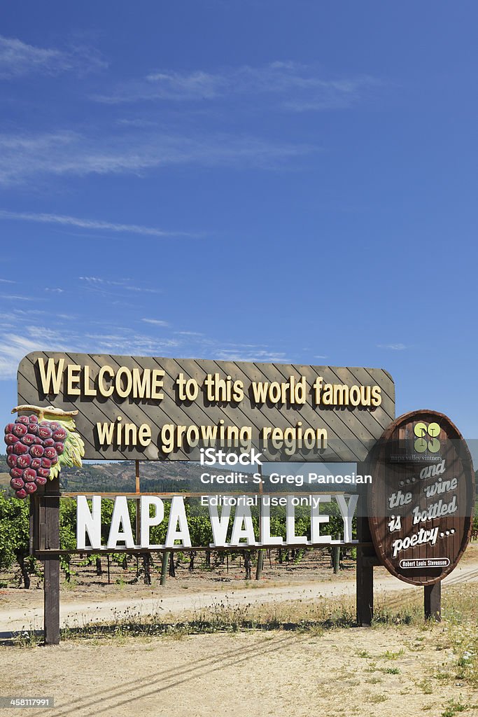 Napa Valley Welcome-segnale inglese - Foto stock royalty-free di Napa Valley