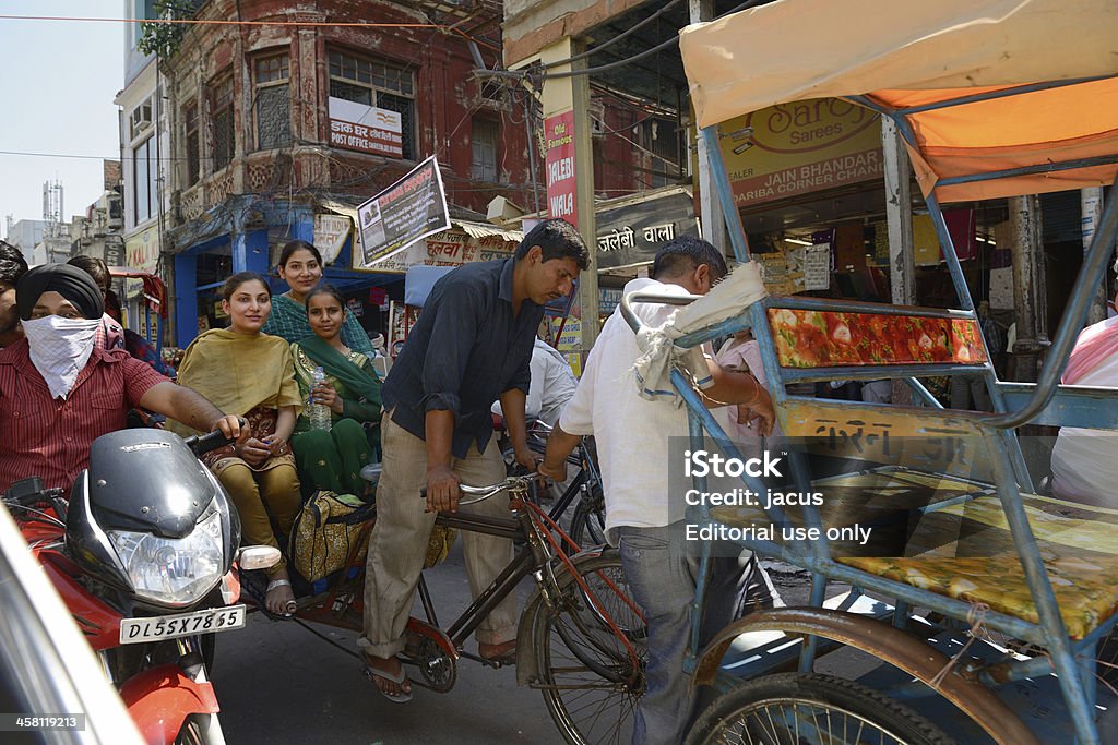 Calle en el casco antiguo de Delhi - Foto de stock de Adulto libre de derechos