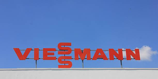 viessmann logo - hersteller zdjęcia i obrazy z banku zdjęć