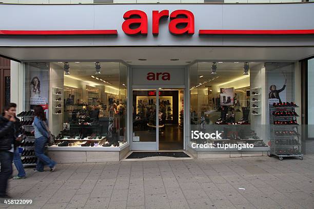Modernize Faculty Contribution Vienna Shopping Ara Shoes Stock Photo - Download Image Now - Austria,  Beauty, Boot - iStock