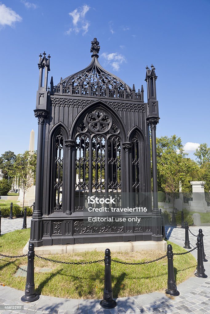Na grób prezydenta James Monroe - Zbiór zdjęć royalty-free (Cmentarz)