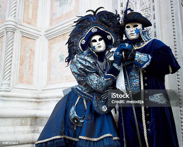 Photo libre de droit de Costume De Carnaval De Venise banque d'images et plus d'images libres de droit de Arts Culture et Spectacles - Arts Culture et Spectacles, Camouflage, Clown