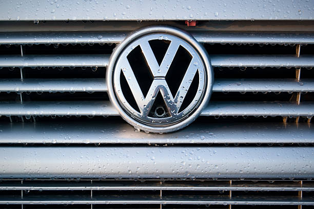 volskwagen logo - volkswagen zdjęcia i obrazy z banku zdjęć