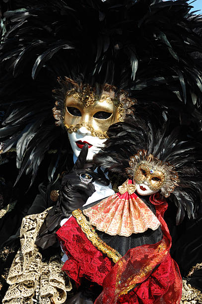 人の鳥のコスチュームは、2011 年にベニスのカーニバル - mardi gras tourism human face travel ストックフォトと画像