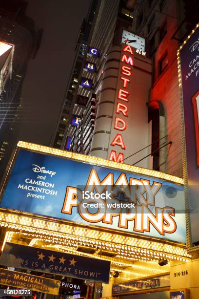 ニューアムステルダムシアターメアリーポピンズマンハッタンの 42 Nd Street - ニューヨーク市のストックフォトや画像を多数ご用意 - ニューヨーク市, ニューアムステルダム劇場, 42番街
